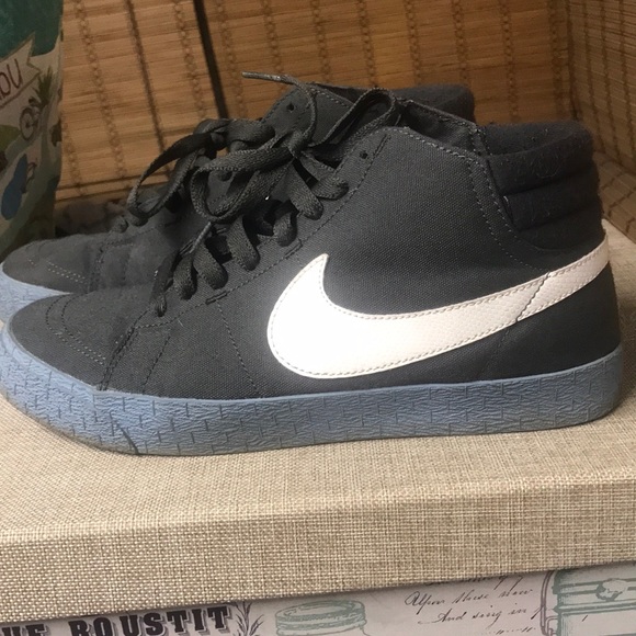 Nike Shoes - Nike Blazers mid-rise sneakers 👟